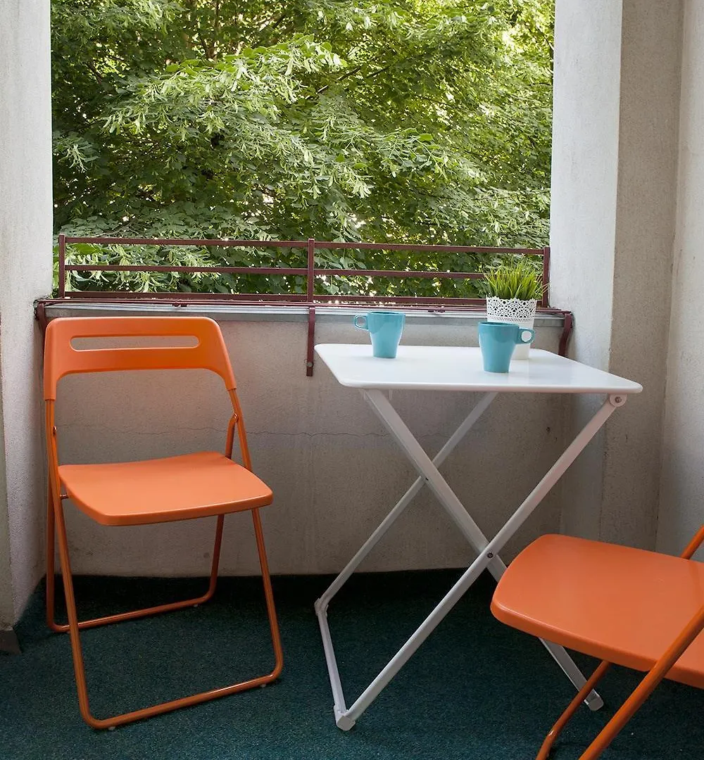 Sunny Apartment In Prenzlauer Berg Berlin