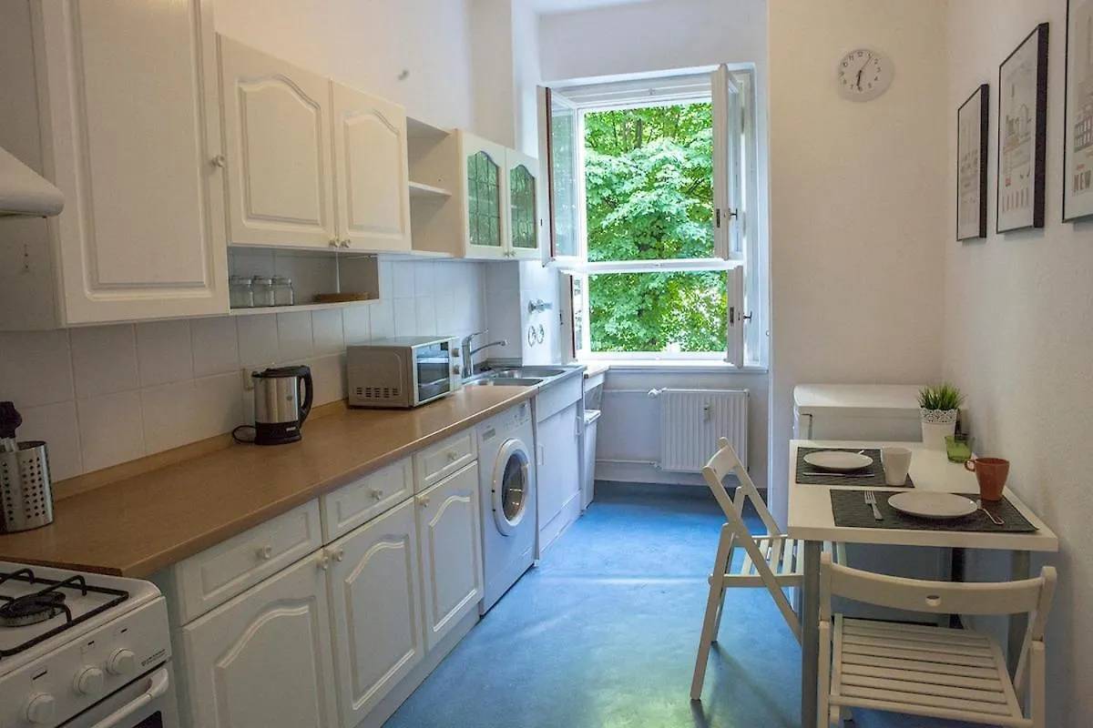 Sunny Apartment In Prenzlauer Berg Berlin